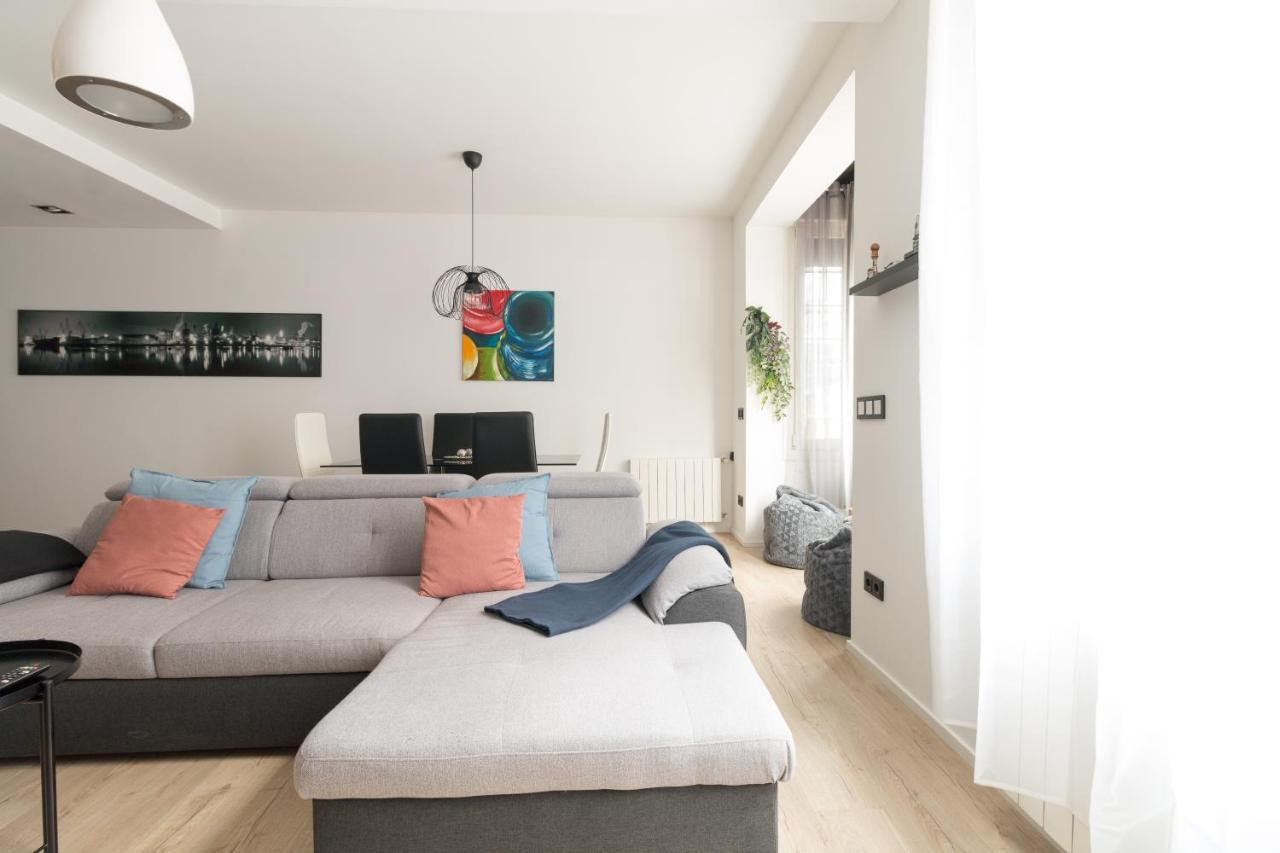 Moyua Luxe By Staynnapartments Bilbao Exterior photo